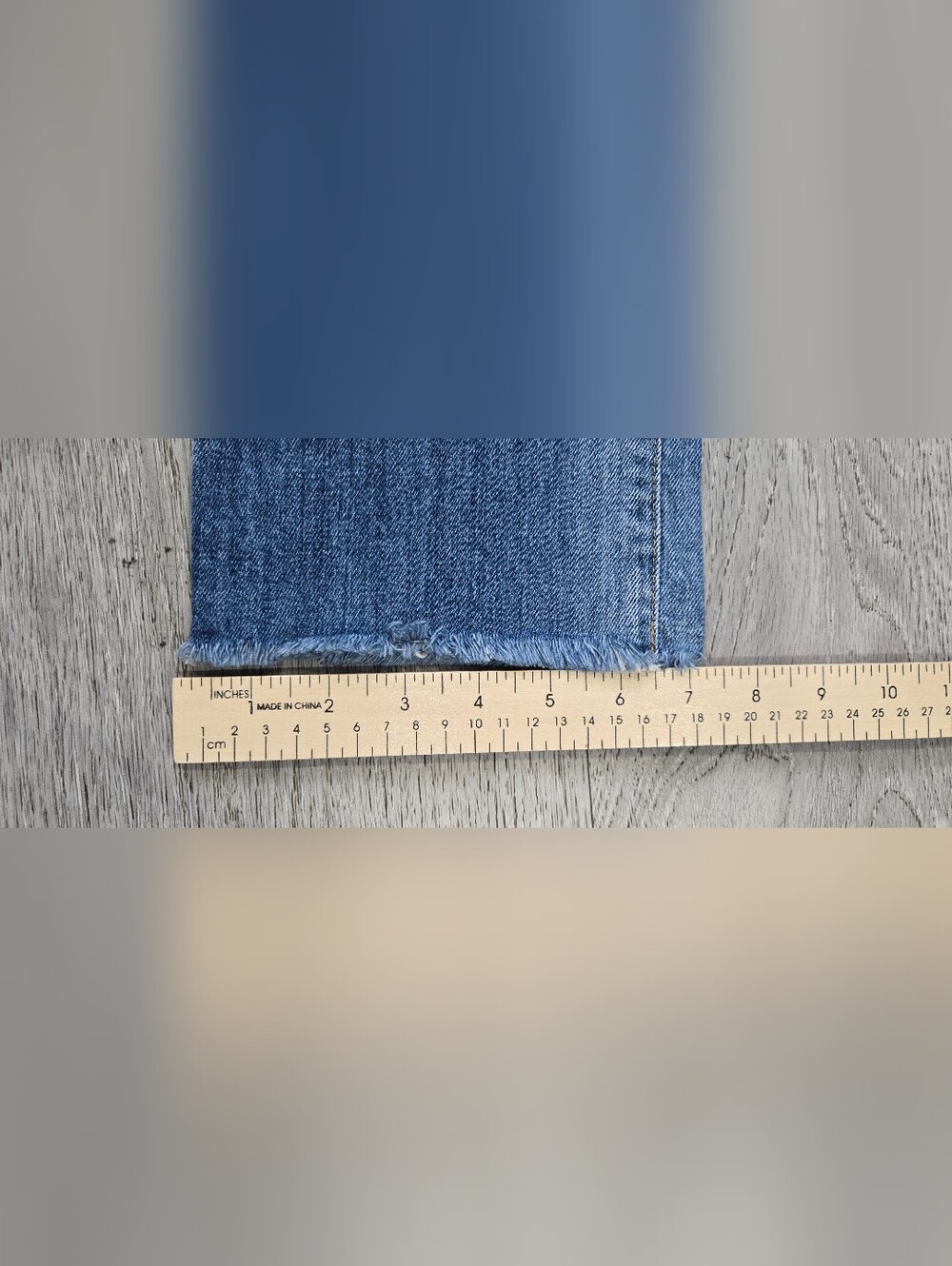 AG The Mari High Rise Straight Jeans Raw Hem Medium Wash Sz 30R - Picture 11 of 14